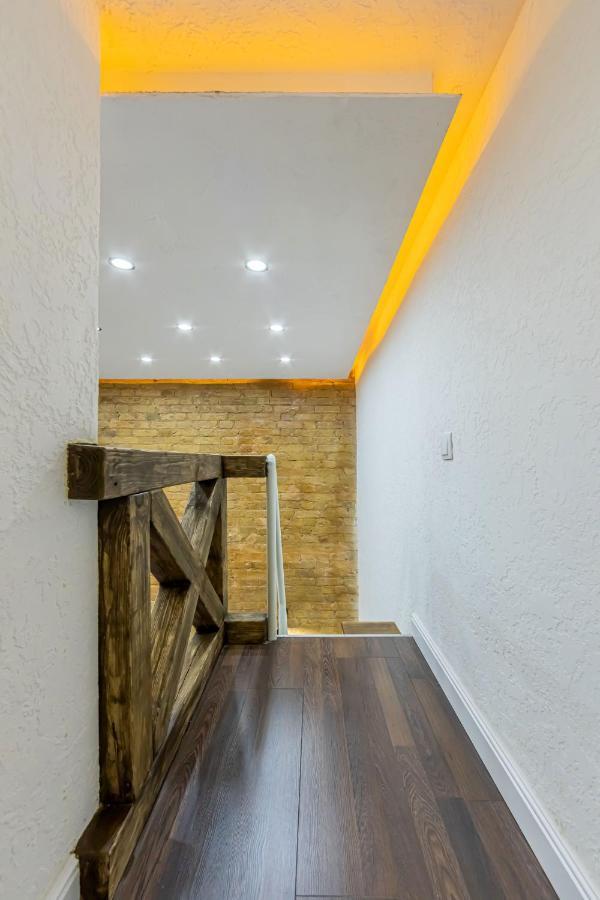 Kyiv Brown Loft Leilighet Eksteriør bilde